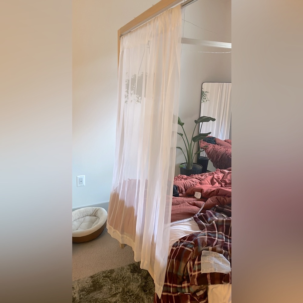Sheer curtain panel (3 piece)